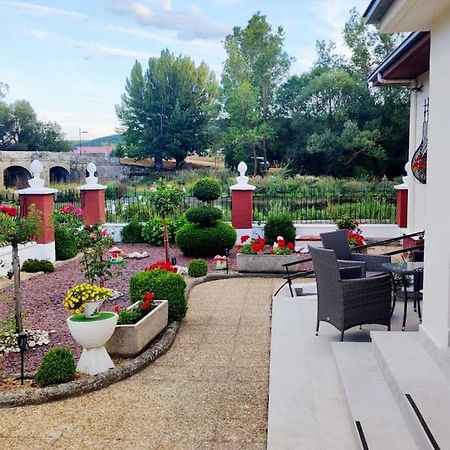 Casa La Riera Villa Salinas De Pisuerga Exterior foto